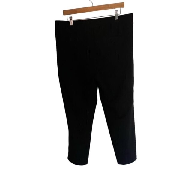 Torrid Pull-On Relaxed Taper Studio Luxe Ponte High-Rise Pant 1X - Picture 4 of 4